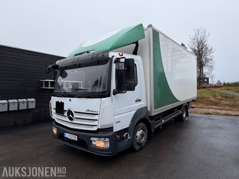 2023 Mercedes-Benz Atego 818 kjøpt ny i Norge - Baklem - 266855 km - Камион фургон: снимка 1 2023 Mercedes-Benz Atego 818 kjøpt ny i Norge - Baklem - 266855 km - Камион фургон: снимка 1