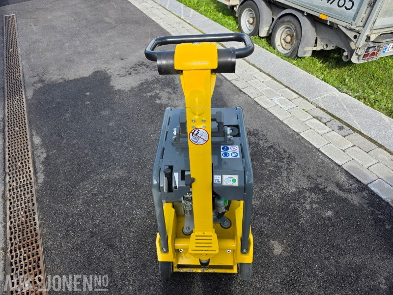 2023 Wacker Neuson DPU3750 Vibroplate 265kg - 4,2kW - 40 arbeidstimer - Валяк: снимка 3 2023 Wacker Neuson DPU3750 Vibroplate 265kg - 4,2kW - 40 arbeidstimer - Валяк: снимка 3