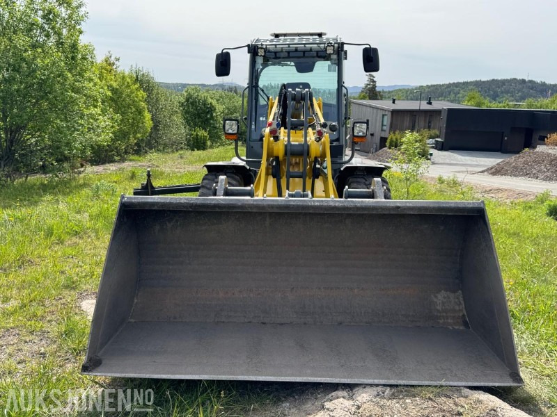 Колесен товарач 2023 Wacker Neuson WL70 hjullaster / Skuffe / Pallegafler: снимка 9
