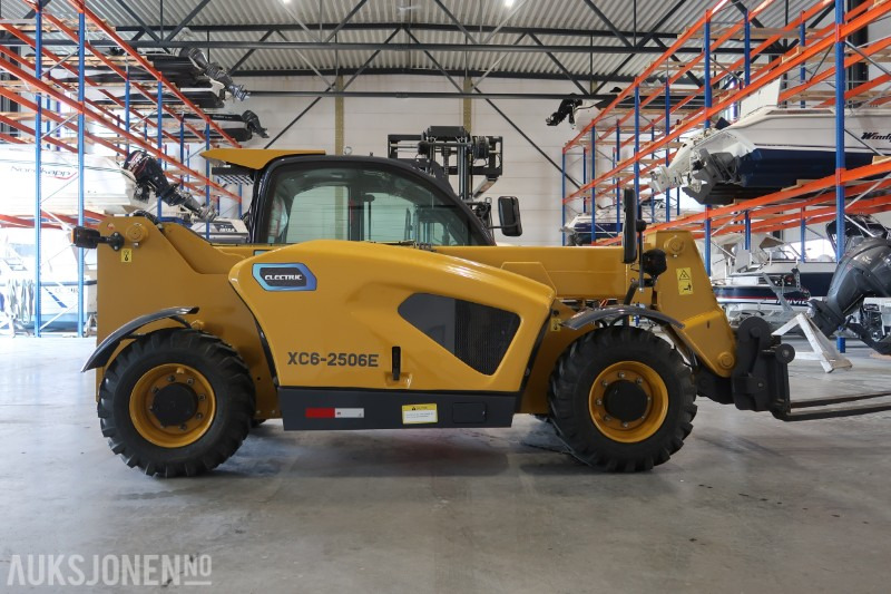 2023 XCMG XC6-2506E Elektrisk teleskoptruck - Skuff - Gafler - Lader, Kun 8 Timer - Телескопичен товарач: снимка 5 2023 XCMG XC6-2506E Elektrisk teleskoptruck - Skuff - Gafler - Lader, Kun 8 Timer - Телескопичен товарач: снимка 5
