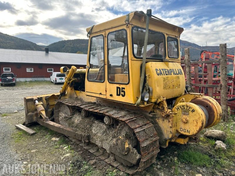 Cat D5 Bulldoser // doser - Строително оборудване: снимка 4 Cat D5 Bulldoser // doser - Строително оборудване: снимка 4