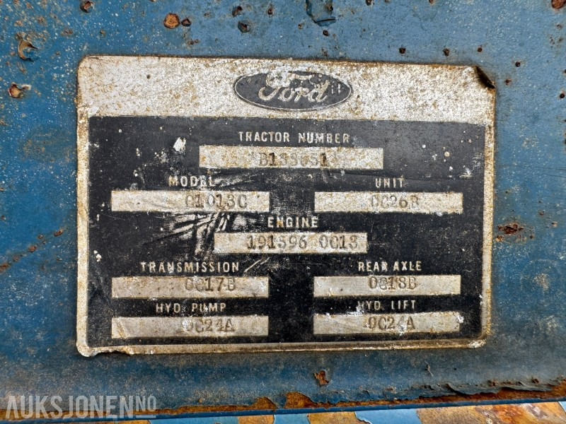 Трактор DØDSBO FRA SMÅBRUK MED 1970 FORD 3000, MASSE UTSTYR OG VERKSTEDSUTSTYR: снимка 14