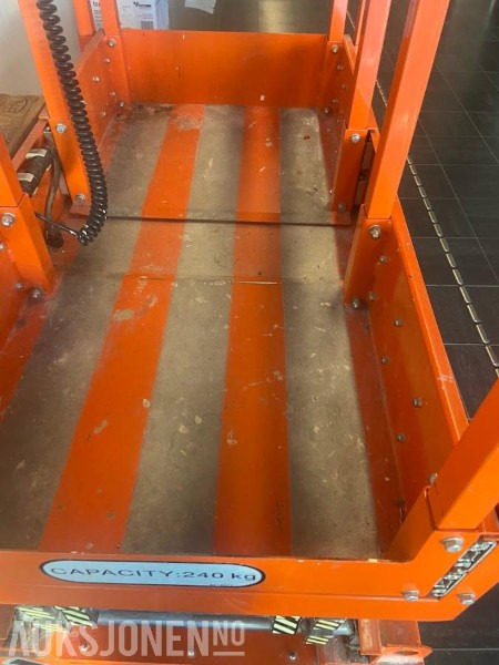 Dingli CPT 3.0 sakselift / 3 meter arbeidshøyde - Работна площадка: снимка 4 Dingli CPT 3.0 sakselift / 3 meter arbeidshøyde - Работна площадка: снимка 4
