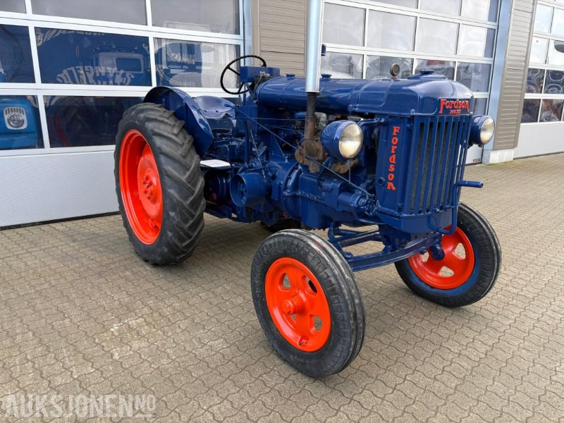 Ford Fordson-Stegamajor E27N - Трактор: снимка 4 Ford Fordson-Stegamajor E27N - Трактор: снимка 4