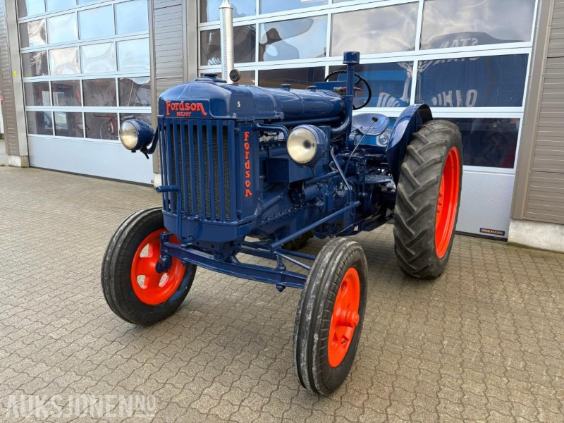 Ford Fordson-Stegamajor E27N - Трактор: снимка 1 Ford Fordson-Stegamajor E27N - Трактор: снимка 1