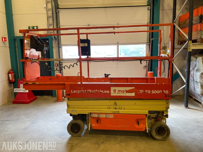 JLG 1930 ES sakselift med kun197 t - Работна площадка: снимка 1 JLG 1930 ES sakselift med kun197 t - Работна площадка: снимка 1
