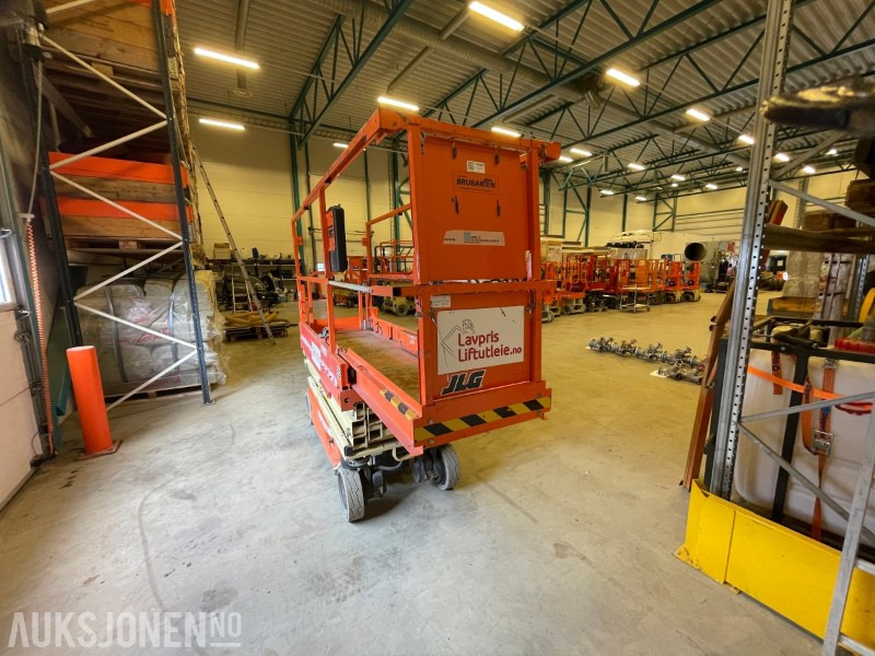 JLG 1930 ES sakselift med kun197 t - Работна площадка: снимка 4 JLG 1930 ES sakselift med kun197 t - Работна площадка: снимка 4