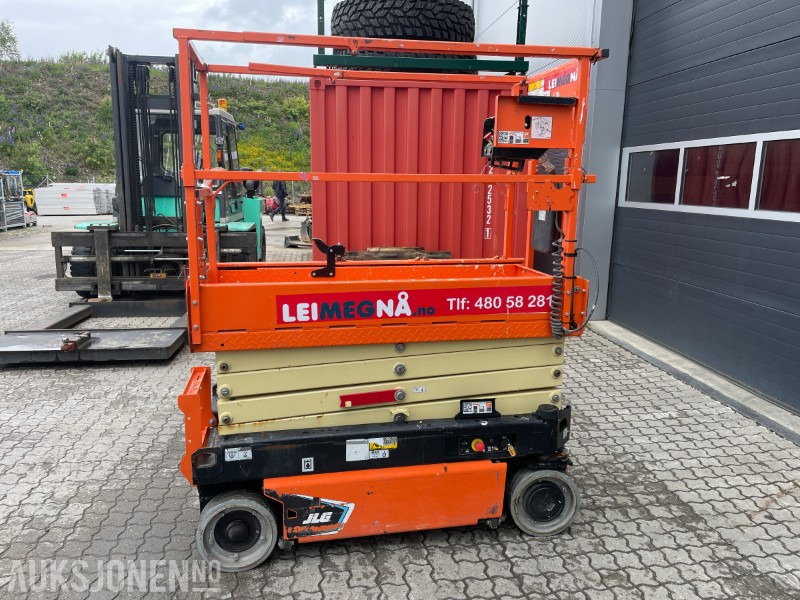 JLG ES1932 - Работна площадка: снимка 1 JLG ES1932 - Работна площадка: снимка 1