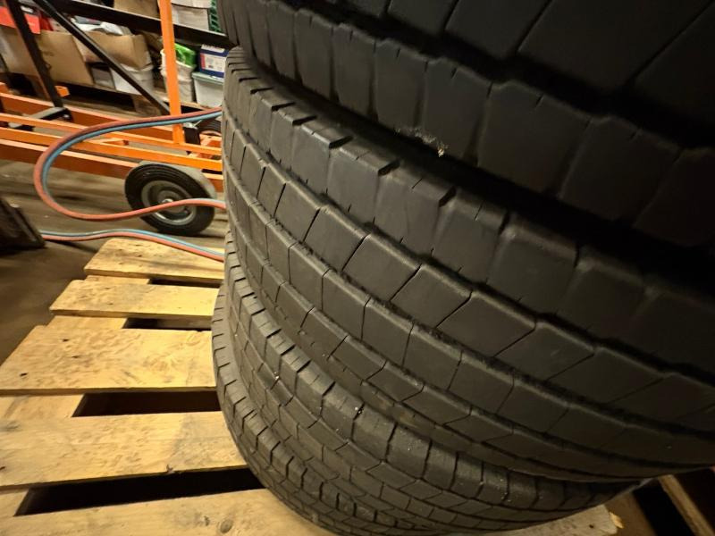 6 stk lastebildekk - 205/75 R 1735 - Камион: снимка 5 6 stk lastebildekk - 205/75 R 1735 - Камион: снимка 5