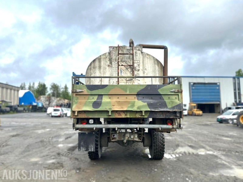 1992 Scania P93MK4X450 militær lastebil med vanntank - Комунална/ Специална техника: снимка 4 1992 Scania P93MK4X450 militær lastebil med vanntank - Комунална/ Специална техника: снимка 4