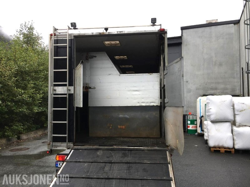 2004 DAF LF 45.220 - Hestebil / Transportbil, 202552km - Комунална/ Специална техника: снимка 3 2004 DAF LF 45.220 - Hestebil / Transportbil, 202552km - Комунална/ Специална техника: снимка 3