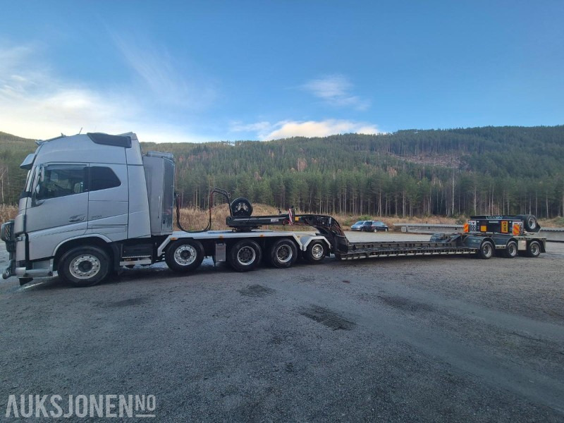 2017 Volvo FH 16 / 750, 8x4+2 Tungtrekker med 2019 Vang 3+1 akslet brønnhenger - Комунална/ Специална техника: снимка 3 2017 Volvo FH 16 / 750, 8x4+2 Tungtrekker med 2019 Vang 3+1 akslet brønnhenger - Комунална/ Специална техника: снимка 3