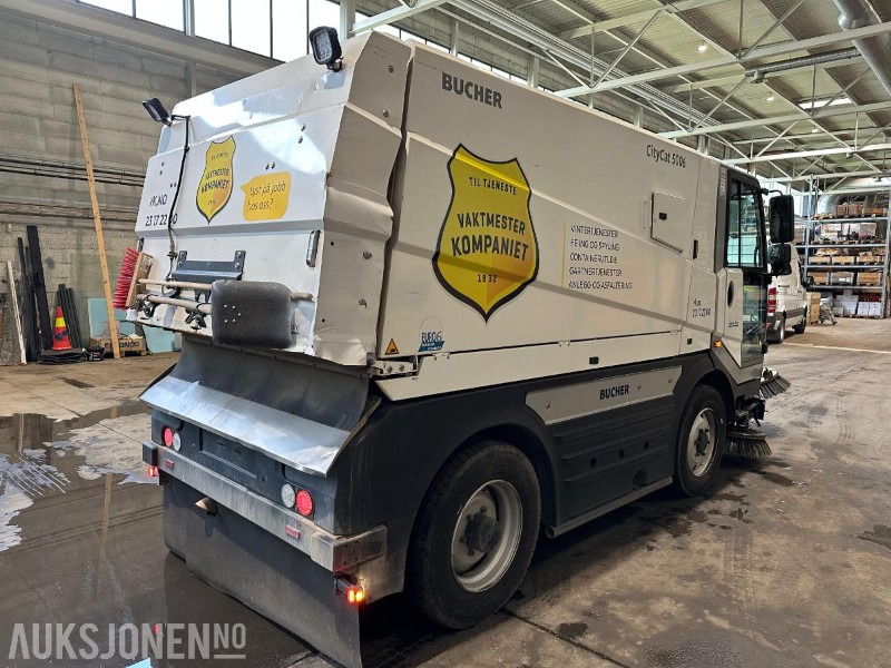 Bucher CityCat 5006 feiemaskin - 160 hk Iveco | Euro 6 | joystick | 4-hjulsstyring | høytrykk - Комунална/ Специална техника: снимка 5 Bucher CityCat 5006 feiemaskin - 160 hk Iveco | Euro 6 | joystick | 4-hjulsstyring | høytrykk - Комунална/ Специална техника: снимка 5