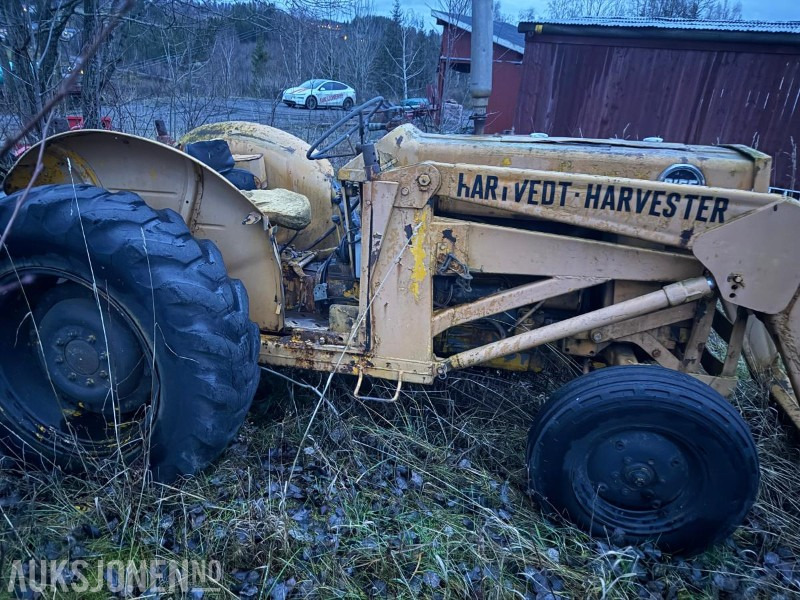Massey Ferguson 3.165 m/laster - Трактор: снимка 4 Massey Ferguson 3.165 m/laster - Трактор: снимка 4