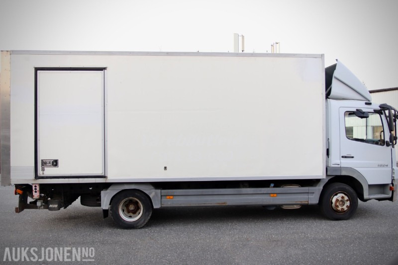 Mercedes-Benz Atego 1024 skapbil med løftelem – 6.2L / 238 hk – EU-godkjent til 20.10.2026 - Камион фургон: снимка 4 Mercedes-Benz Atego 1024 skapbil med løftelem – 6.2L / 238 hk – EU-godkjent til 20.10.2026 - Камион фургон: снимка 4