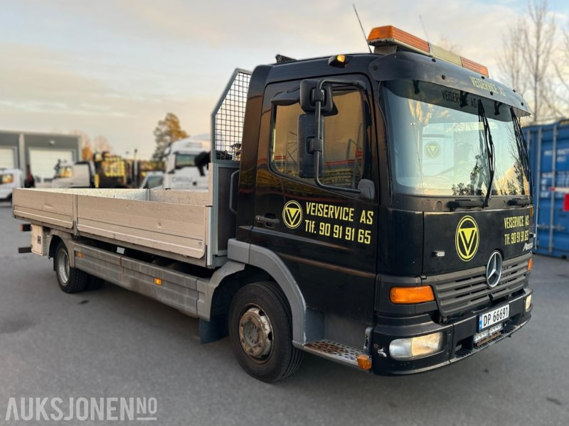 Mercedes-Benz Atego 818/42 – 2005-modell – 7,5 tonn planbil – Kjørbar, men EU utløpt - Бордови камион: снимка 3 Mercedes-Benz Atego 818/42 – 2005-modell – 7,5 tonn planbil – Kjørbar, men EU utløpt - Бордови камион: снимка 3