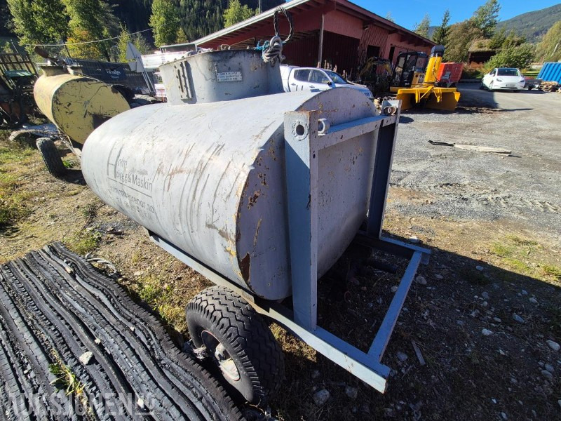 Mobil Dieseltank med hjulgang ca 1900 l - Строително оборудване: снимка 5 Mobil Dieseltank med hjulgang ca 1900 l - Строително оборудване: снимка 5