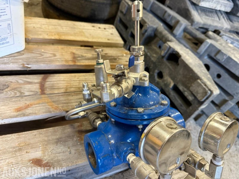 Ny/ubrukt VA del m/flere manometer - Строително оборудване: снимка 2 Ny/ubrukt VA del m/flere manometer - Строително оборудване: снимка 2