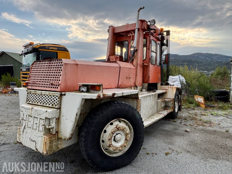 1976 Hegg Truck 15Tonn Løftekapasitet. - Подемно-транспортна техника: снимка 5 1976 Hegg Truck 15Tonn Løftekapasitet. - Подемно-транспортна техника: снимка 5