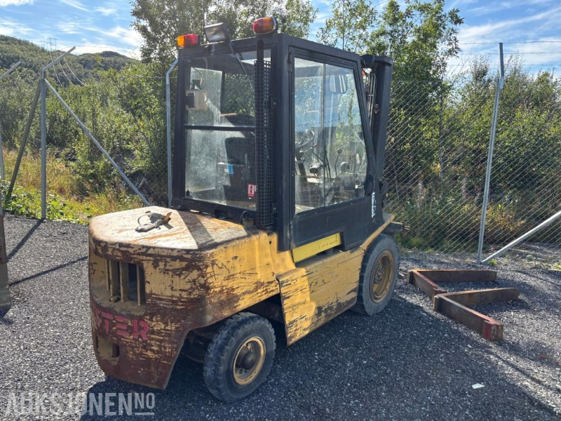 1989 Hyster H3.00XL motvektstruck Diesel - Подемно-транспортна техника: снимка 3 1989 Hyster H3.00XL motvektstruck Diesel - Подемно-транспортна техника: снимка 3
