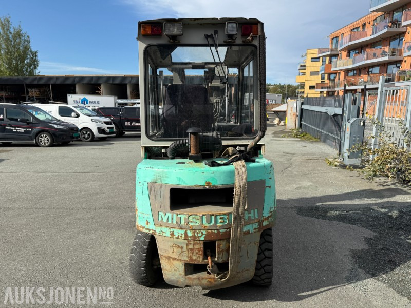 1993 Mitsubishi FD25 Gaffeltruck – 2,5 tonn - Подемно-транспортна техника: снимка 4 1993 Mitsubishi FD25 Gaffeltruck – 2,5 tonn - Подемно-транспортна техника: снимка 4