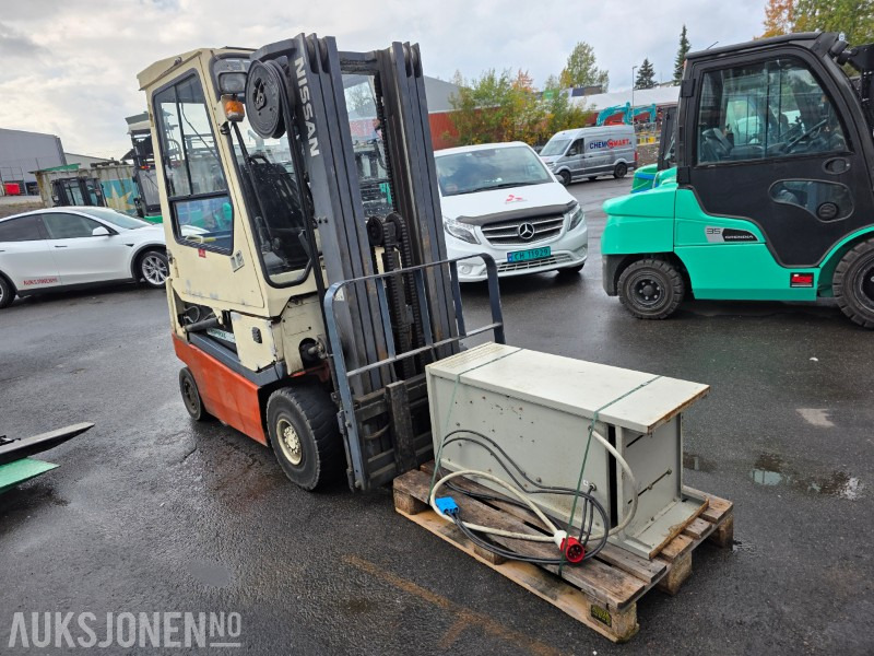 1998 Nissan Q02L25U truck 2,5 T - Подемно-транспортна техника: снимка 2 1998 Nissan Q02L25U truck 2,5 T - Подемно-транспортна техника: снимка 2