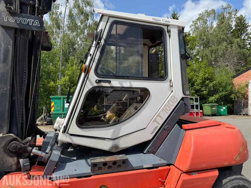 Подемно-транспортна техника 2000 Toyota 5FD70 TRUCK MED HIPPE TILT CABIN, LØFTEHØYDE 6000 MM: снимка 16