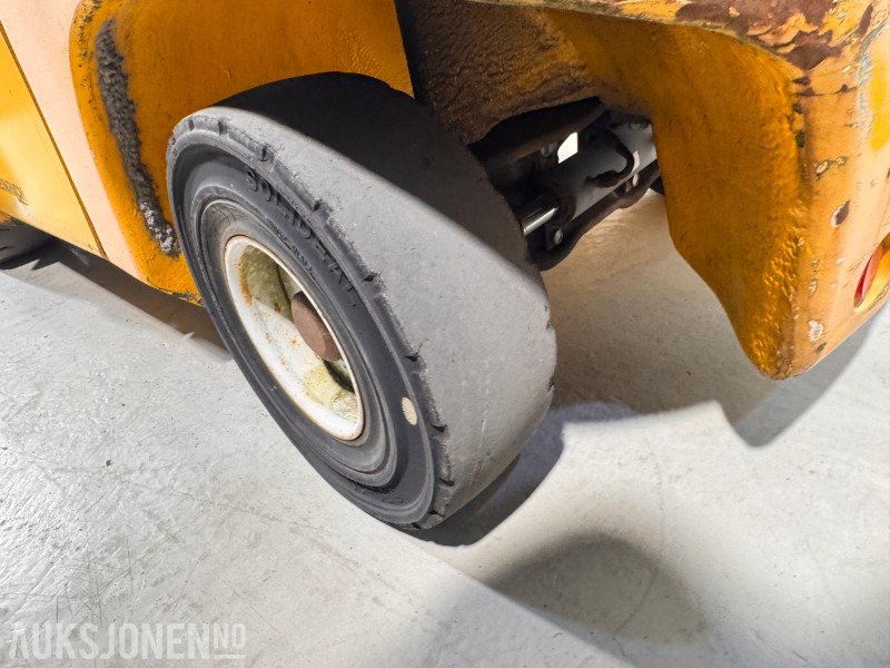 2007 Jungheinrich DFG 430 Motvektstruck 3000KG, 2853 timer - Подемно-транспортна техника: снимка 5 2007 Jungheinrich DFG 430 Motvektstruck 3000KG, 2853 timer - Подемно-транспортна техника: снимка 5