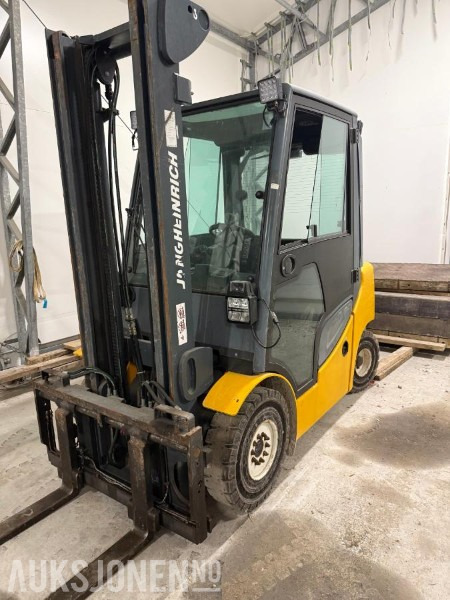 2009 JUNGHEINRICH DFG-425. 4090kg. Løftekap 2500kg - Подемно-транспортна техника: снимка 1 2009 JUNGHEINRICH DFG-425. 4090kg. Løftekap 2500kg - Подемно-транспортна техника: снимка 1