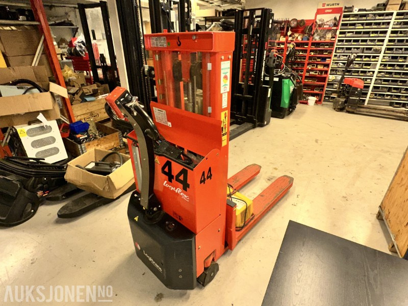 2012 Logitrans Logiflex Maxi elektrisk stabler (SELF 1002/2050) – Sertifisert - trenger nytt batteri - Подемно-транспортна техника: снимка 5 2012 Logitrans Logiflex Maxi elektrisk stabler (SELF 1002/2050) – Sertifisert - trenger nytt batteri - Подемно-транспортна техника: снимка 5