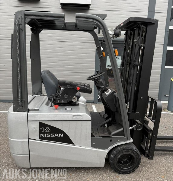 2013 Nissan AG1N1L18Q elektrisk truck Hydraulisk sideskift - Подемно-транспортна техника: снимка 1 2013 Nissan AG1N1L18Q elektrisk truck Hydraulisk sideskift - Подемно-транспортна техника: снимка 1