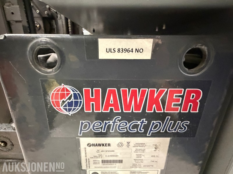 Подемно-транспортна техника 2013 Nissan UND140 Skyvemasttruck - 4,8m med batterilader: снимка 24 Подемно-транспортна техника 2013 Nissan UND140 Skyvemasttruck - 4,8m med batterilader: снимка 24