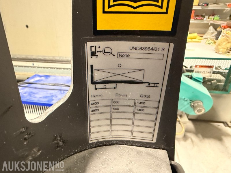 Подемно-транспортна техника 2013 Nissan UND140 Skyvemasttruck - 4,8m med batterilader: снимка 39 Подемно-транспортна техника 2013 Nissan UND140 Skyvemasttruck - 4,8m med batterilader: снимка 39