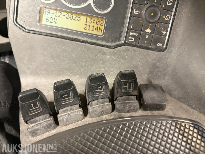 Подемно-транспортна техника 2013 Nissan UND140 Skyvemasttruck - 4,8m med batterilader: снимка 34 Подемно-транспортна техника 2013 Nissan UND140 Skyvemasttruck - 4,8m med batterilader: снимка 34