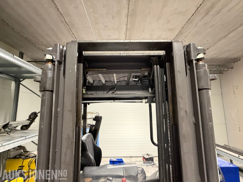 Подемно-транспортна техника 2013 Nissan UND140 Skyvemasttruck - 4,8m med batterilader: снимка 14 Подемно-транспортна техника 2013 Nissan UND140 Skyvemasttruck - 4,8m med batterilader: снимка 14