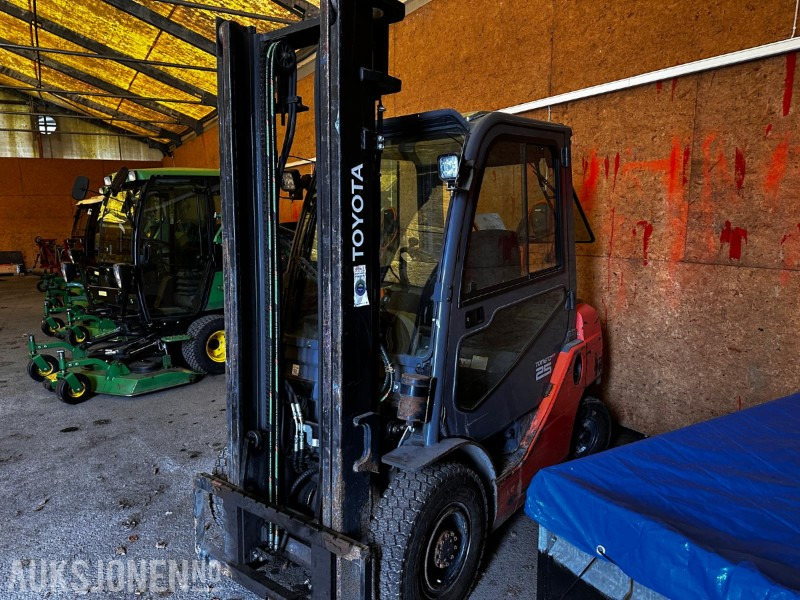 2014 Toyota Tonero 25 (8FD25F) reparasjonsobjekt/deletruck - Подемно-транспортна техника: снимка 5 2014 Toyota Tonero 25 (8FD25F) reparasjonsobjekt/deletruck - Подемно-транспортна техника: снимка 5