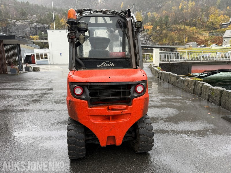 2015 Linde H35D-02 dieseltruck rep. objekt - Подемно-транспортна техника: снимка 4 2015 Linde H35D-02 dieseltruck rep. objekt - Подемно-транспортна техника: снимка 4