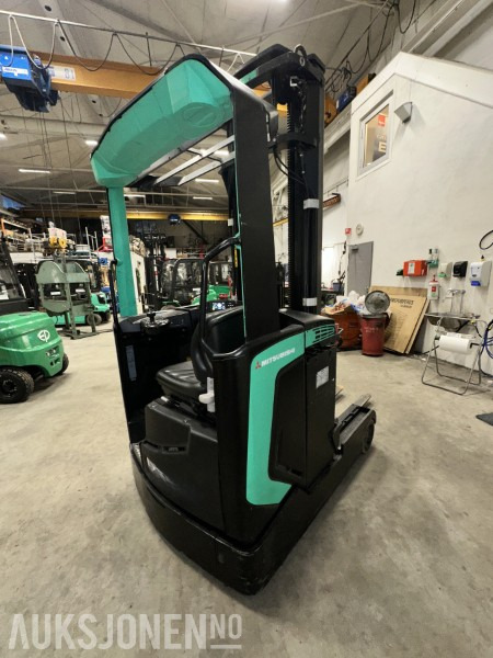 2015 Mitsubishi RB16N2 Elektrisk Reachtruck m/6,3 m løftehøyde/tilt/sideskift/sertifisert, 2301 timer - Подемно-транспортна техника: снимка 5 2015 Mitsubishi RB16N2 Elektrisk Reachtruck m/6,3 m løftehøyde/tilt/sideskift/sertifisert, 2301 timer - Подемно-транспортна техника: снимка 5