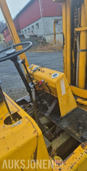 Datsun FG105 gaffeltruck - Подемно-транспортна техника: снимка 5 Datsun FG105 gaffeltruck - Подемно-транспортна техника: снимка 5