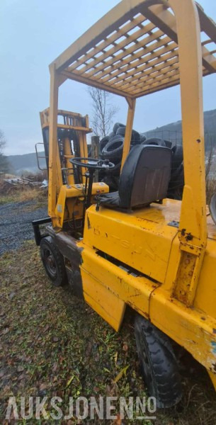 Datsun FG105 gaffeltruck - Подемно-транспортна техника: снимка 2 Datsun FG105 gaffeltruck - Подемно-транспортна техника: снимка 2