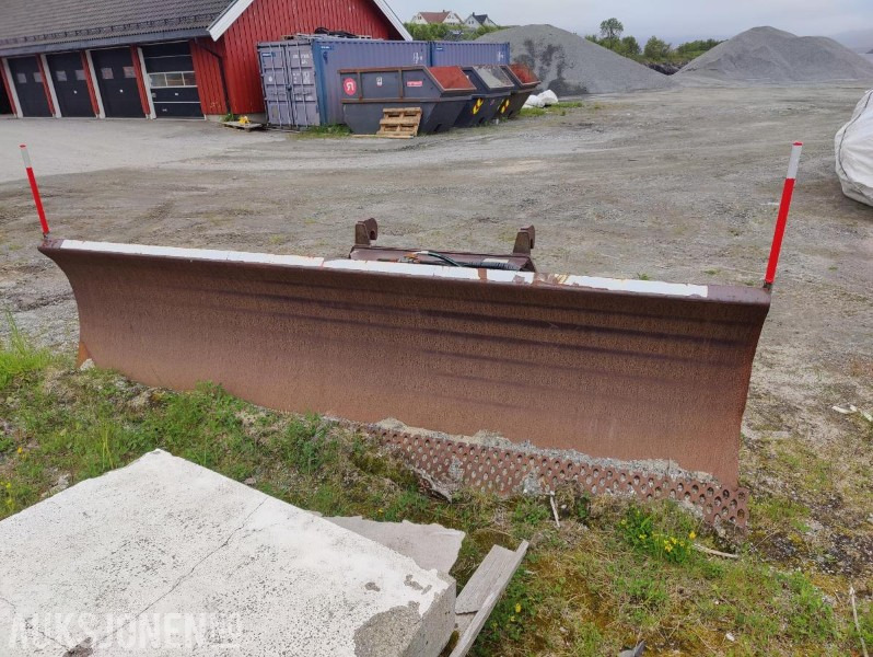 2005 YPV- Skjær/Isriveskjær med BM feste - Прикачен инвентар за Строителна техника: снимка 1 2005 YPV- Skjær/Isriveskjær med BM feste - Прикачен инвентар за Строителна техника: снимка 1