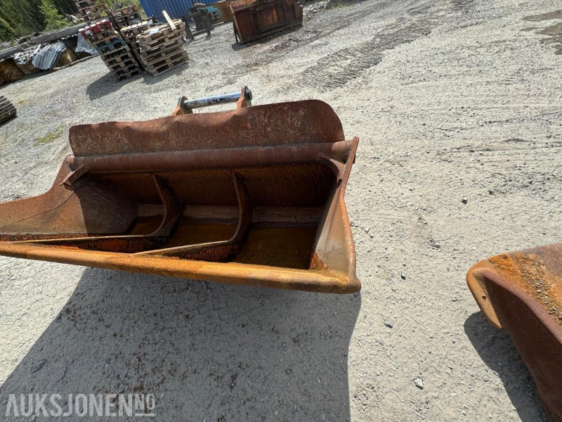 2007 SMP Hydraulisk Pusseskuffe – 1800L | 4 Sylindere | S80 - Прикачен инвентар за Строителна техника: снимка 2 2007 SMP Hydraulisk Pusseskuffe – 1800L | 4 Sylindere | S80 - Прикачен инвентар за Строителна техника: снимка 2