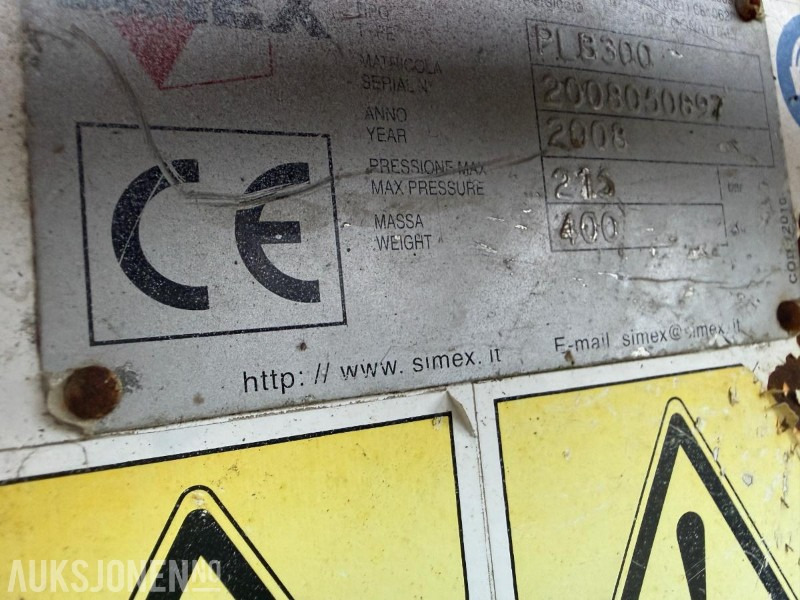 Прикачен инвентар за Строителна техника 2008 Simex PLB 300 asfaltfres m/overgang til S-60 feste.: снимка 6 Прикачен инвентар за Строителна техника 2008 Simex PLB 300 asfaltfres m/overgang til S-60 feste.: снимка 6