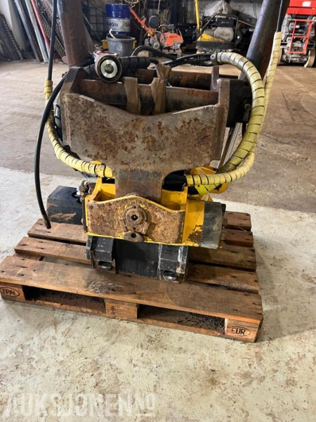 2009 Engcon EC30 Rotortilt - Прикачен инвентар за Строителна техника: снимка 2 2009 Engcon EC30 Rotortilt - Прикачен инвентар за Строителна техника: снимка 2