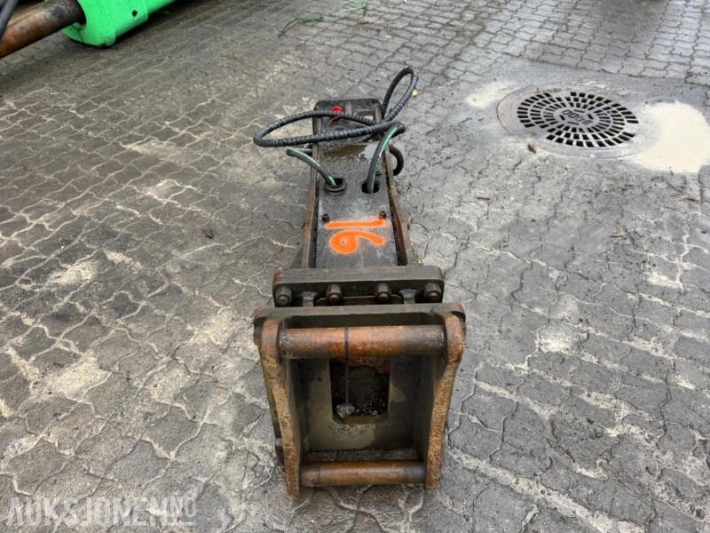 2012 Giant pigghammer med S50 feste - Прикачен инвентар за Строителна техника: снимка 5 2012 Giant pigghammer med S50 feste - Прикачен инвентар за Строителна техника: снимка 5