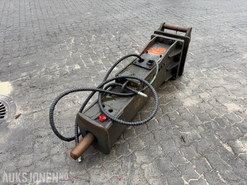 2012 Giant pigghammer med S50 feste - Прикачен инвентар за Строителна техника: снимка 3 2012 Giant pigghammer med S50 feste - Прикачен инвентар за Строителна техника: снимка 3