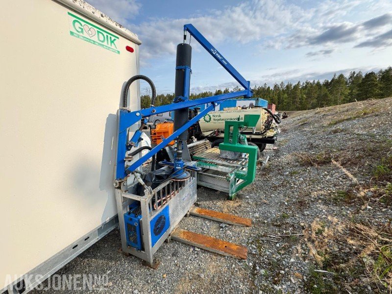 2014 Al-Vac 1600 Flex hydraulic vakuumløfter - Прикачен инвентар за Строителна техника: снимка 4 2014 Al-Vac 1600 Flex hydraulic vakuumløfter - Прикачен инвентар за Строителна техника: снимка 4