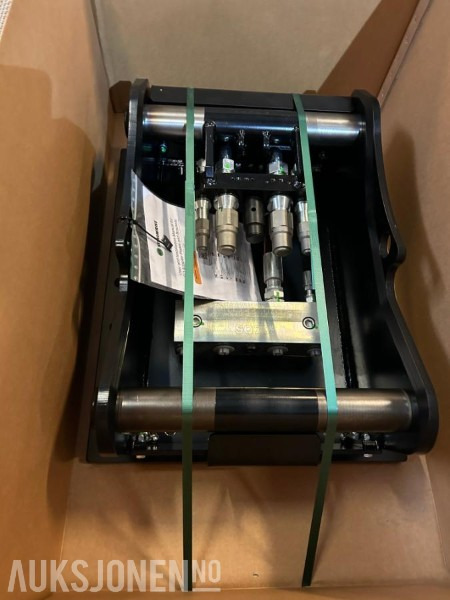 2021 Steelwrist SQ70 adapterplate - Прикачен инвентар за Строителна техника: снимка 1 2021 Steelwrist SQ70 adapterplate - Прикачен инвентар за Строителна техника: снимка 1