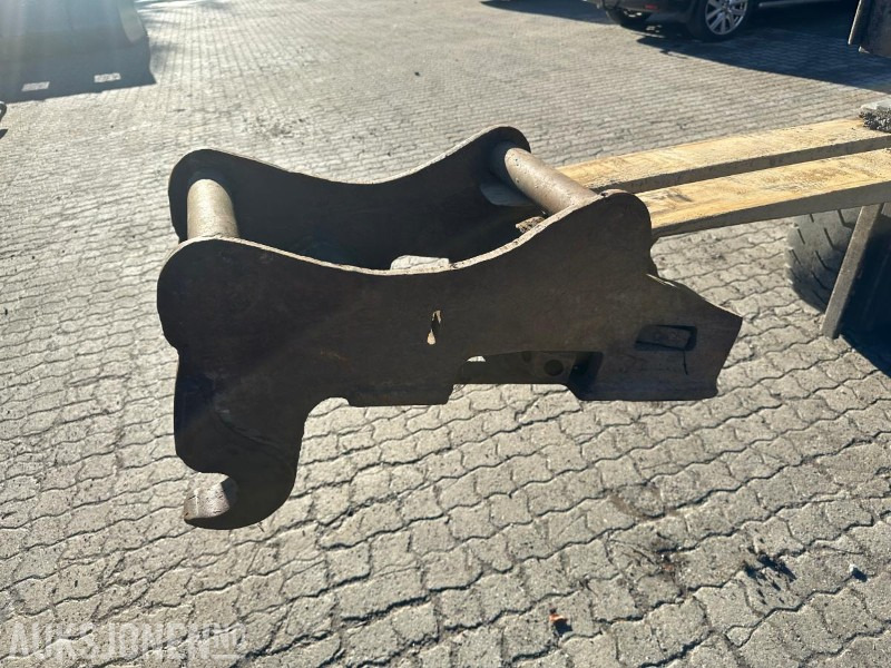 Adapter S-60 HK Feste til B-20 / KM02 - Прикачен инвентар за Строителна техника: снимка 1 Adapter S-60 HK Feste til B-20 / KM02 - Прикачен инвентар за Строителна техника: снимка 1