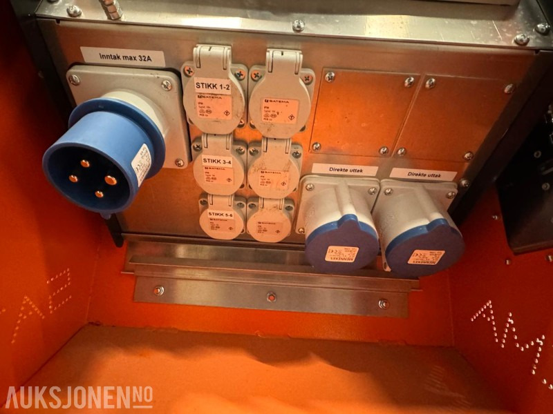 Satema Byggestømsskap 32A 230 V og byggetransformator 10 kvA O-trafo 400/230V + diverse kabler - Прикачен инвентар за Строителна техника: снимка 5 Satema Byggestømsskap 32A 230 V og byggetransformator 10 kvA O-trafo 400/230V + diverse kabler - Прикачен инвентар за Строителна техника: снимка 5